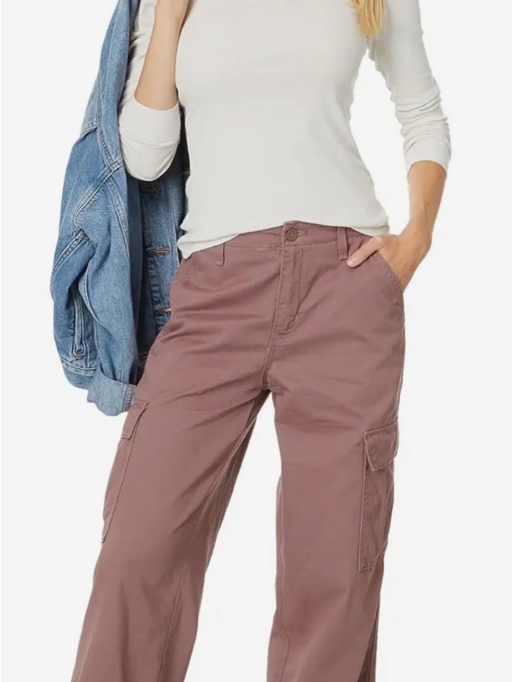 Levi’s Wide Leg Cargo Pants for Women in Mauve Size 30x30 NWT